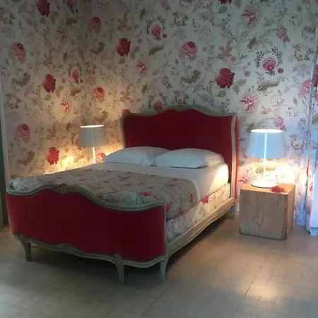 Bed and Breakfast DameChouette à Pujols  Extérieur photo